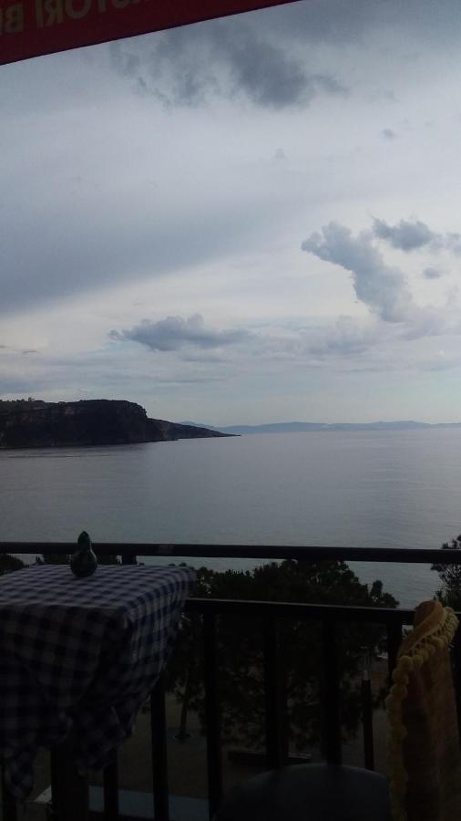 City Hostel Himarë Dış mekan fotoğraf