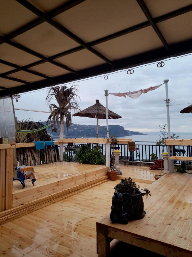 City Hostel Himarë Dış mekan fotoğraf
